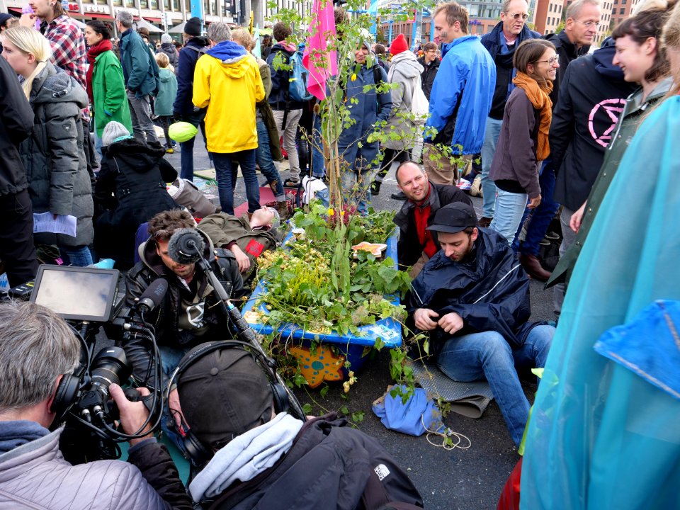 Extinction Rebellion blockade Potsdamer Platz 2019-10-07 42