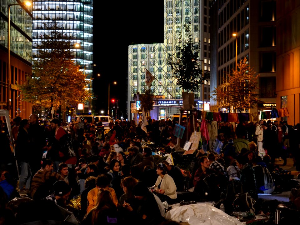 Extinction Rebellion blockade Stresemannstraße 2019-10-12 21