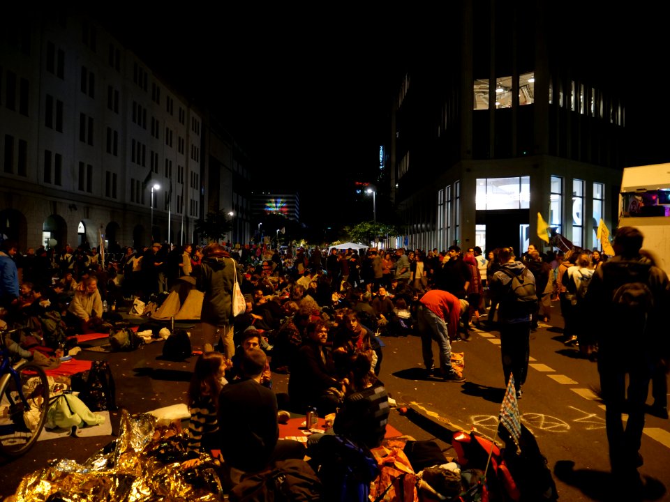 Extinction Rebellion blockade Stresemannstraße 2019-10-12 26