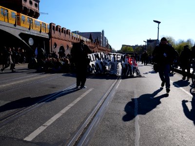 Extinction Rebellion blockade of the Oberbaumbrücke 01