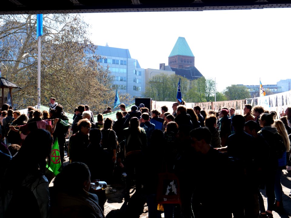 Extinction Rebellion demonstration at Jannowitzbrücke 01