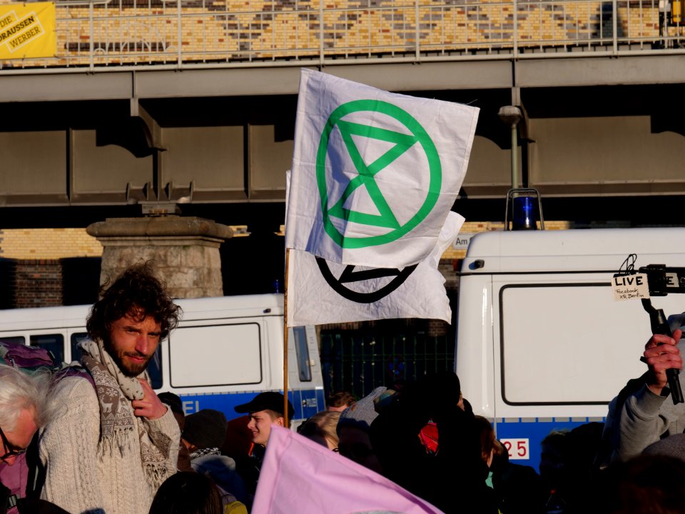 Extinction Rebellion flags at Oberbaumbrücke 08