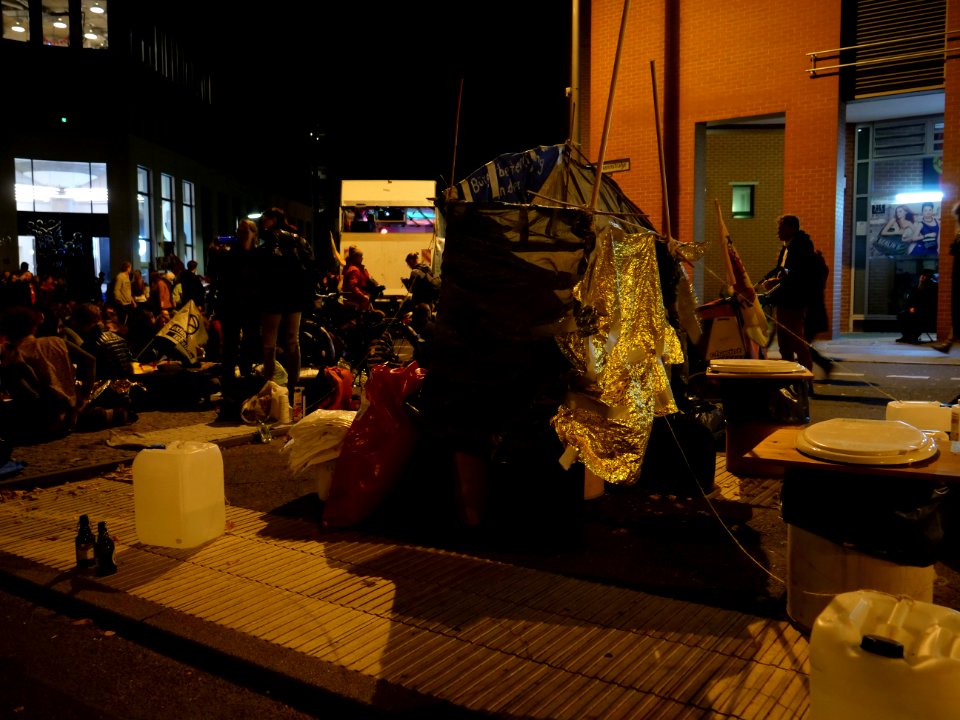 Extinction Rebellion blockade Stresemannstraße 2019-10-12 28
