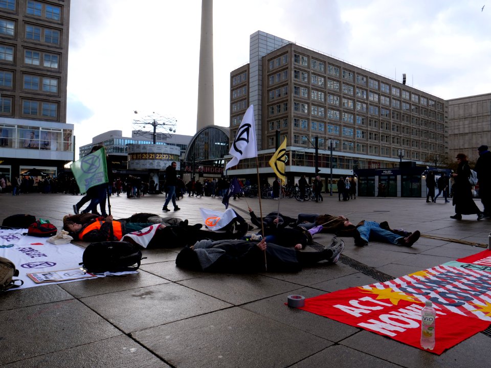 Extinction Rebellion Die-in at the Alexanderplatz 09-02-2019 03