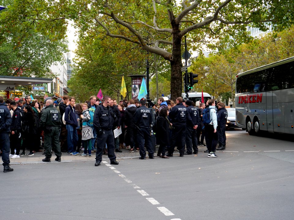 Extinction Rebellion demonstration Kurfürstendamm 2019-10-09 22