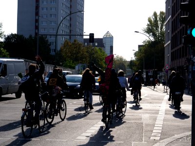 Extinction Rebellion small Critical Mass 2019-10-09 07