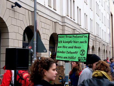 Extinction Rebellion blockade Stresemannstraße 2019-10-12 01
