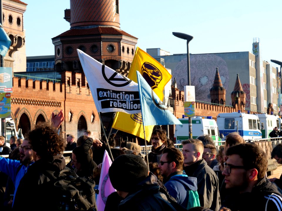Extinction Rebellion flags at Oberbaumbrücke 10