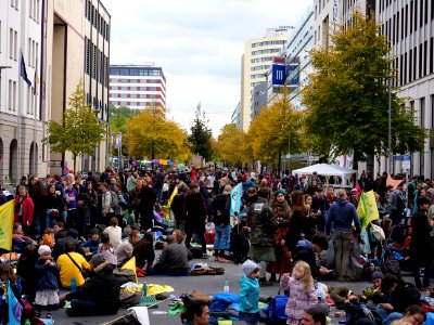 Extinction Rebellion blockade Stresemannstraße 2019-10-12 16