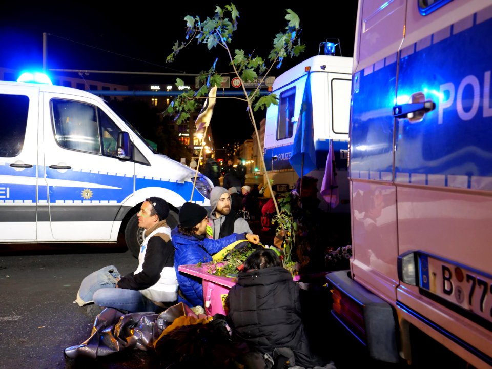 Extinction Rebellion blockade Potsdamer Platz 2019-10-07 167