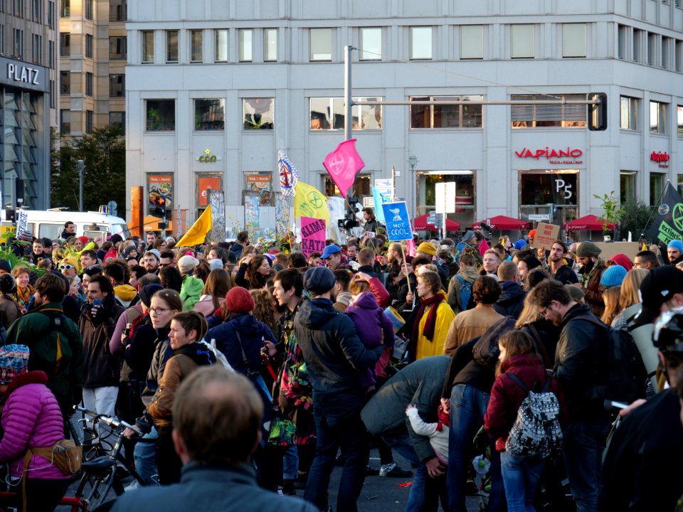 Extinction Rebellion blockade Potsdamer Platz 2019-10-07 93