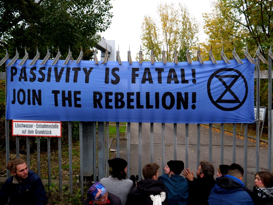 Extinction Rebellion blockade Reuter power plant 2019-10-11 04