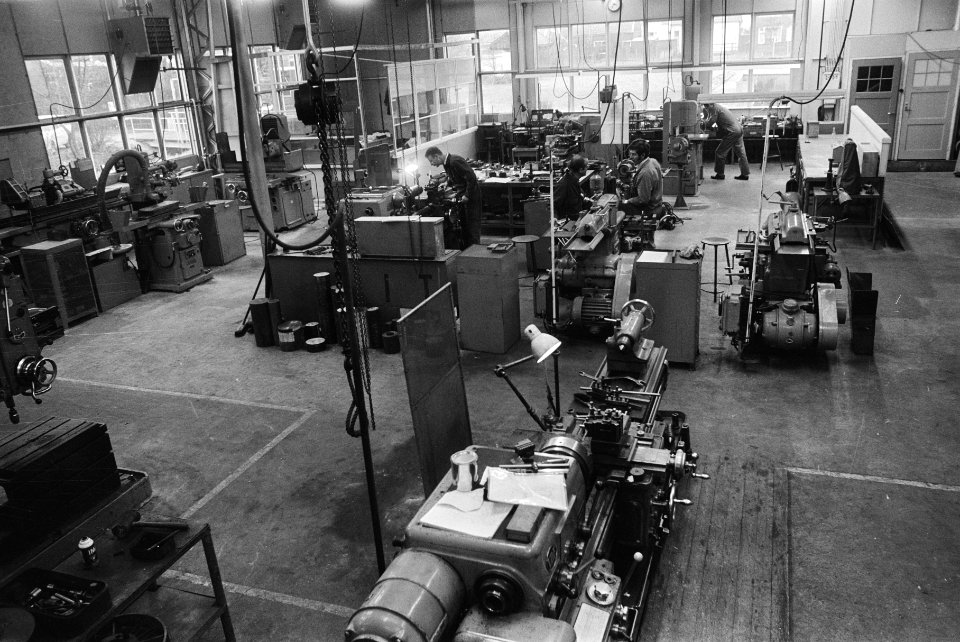 Ex-werknemers blikfabriek Thomassen en Drijver-Verblifa Krommenie, hebben eigen , Bestanddeelnr 924-0591