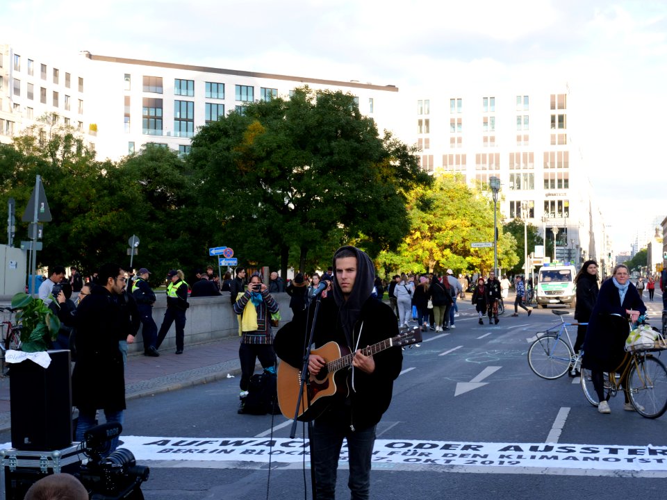 Extinction Rebellion blockade Potsdamer Platz 2019-10-07 63
