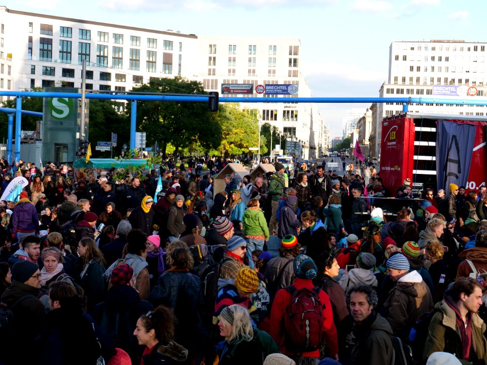 Extinction Rebellion blockade Potsdamer Platz 2019-10-07 55