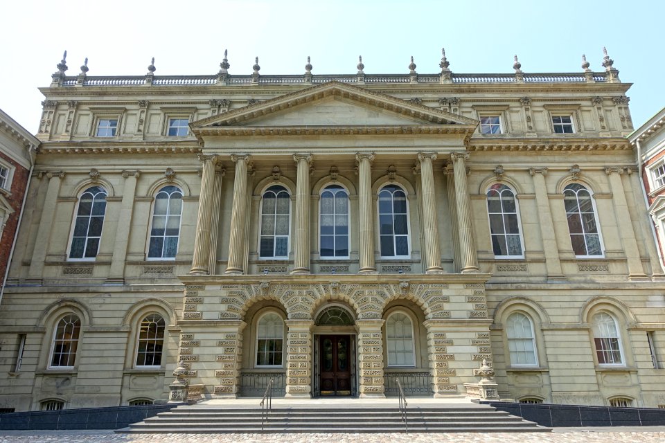 Exterior view, Osgoode Hall - Toronto, Canada - DSC00388