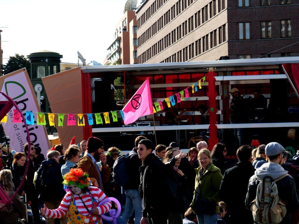 Extinction Rebellion blockade Potsdamer Platz 2019-10-07 16