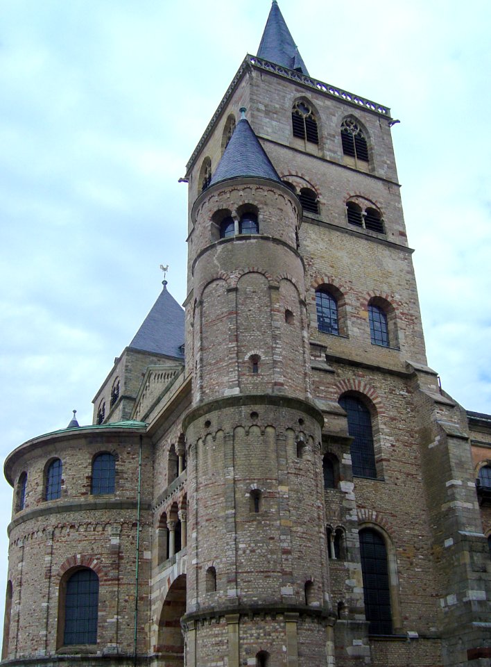 External detail of the Cathedral of St. Peter (Trier), 2006-09-23