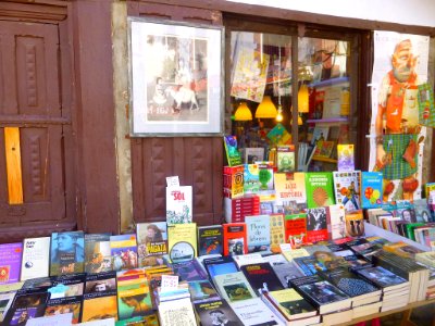 Ezcaray - Librería El Velo de Isis 2