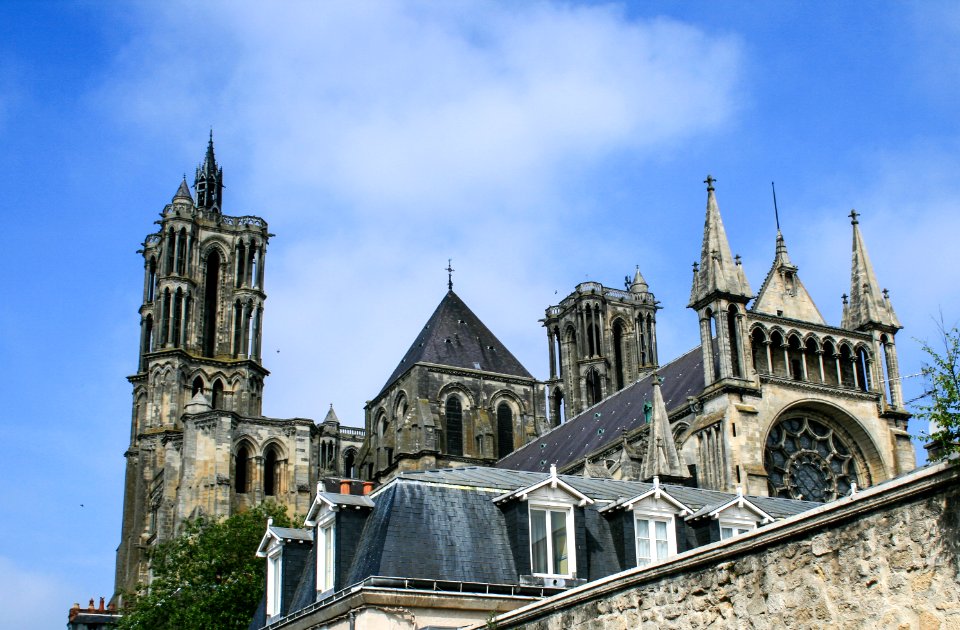 External view of the Laon cathedral 2007-05-06-02
