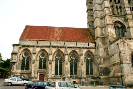 External detail of Cathédrale Notre-Dame de Noyon, 2007-05-06-04