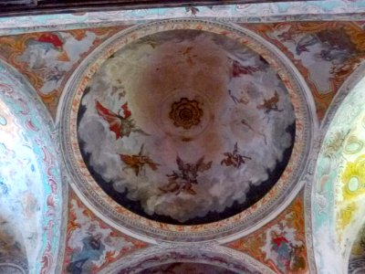 Ezcaray - Ermita de Nuestra Señora de Allende, interior 04