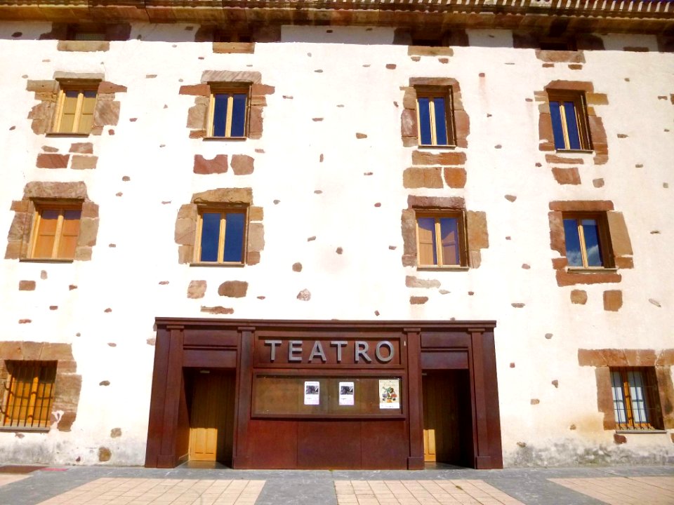 Ezcaray - Teatro Real