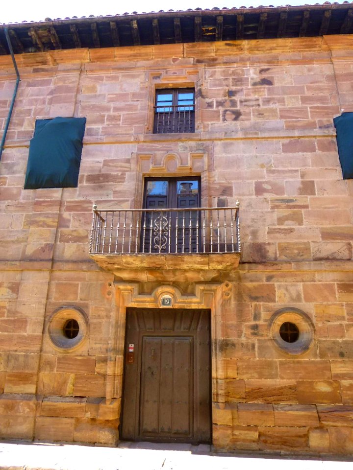 Ezcaray - Palacio del Arzobispo Barroeta 2