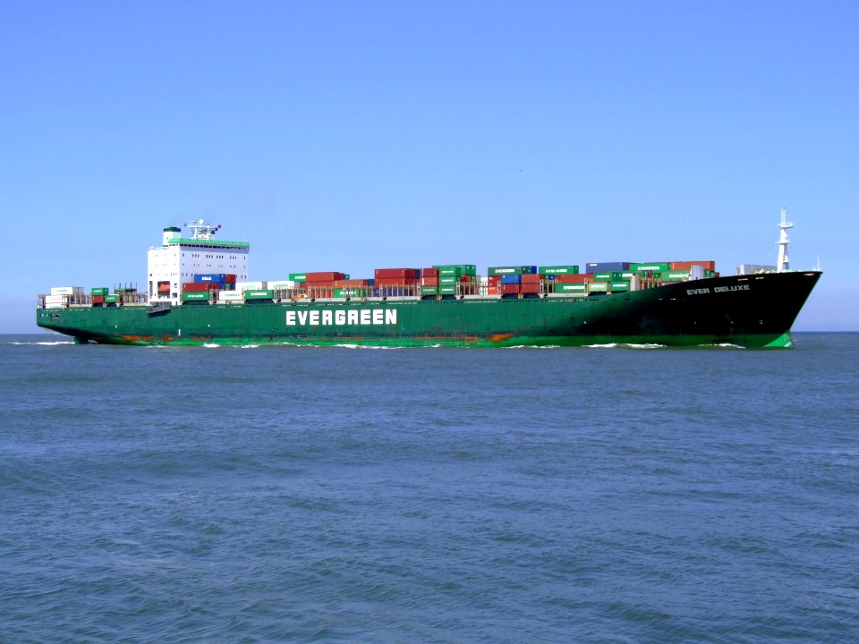Ever Deluxe p5 approaching Port of Rotterdam, Holland 04-Aug-2007