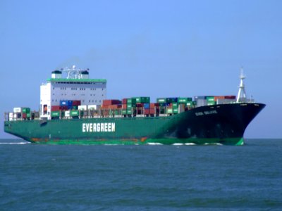 Ever Deluxe p2 approaching Port of Rotterdam, Holland 04-Aug-2007