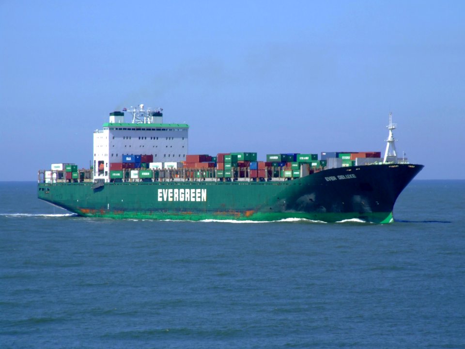 Ever Deluxe IMO 9134256 approaching Port of Rotterdam, Holland 04-Aug-2007