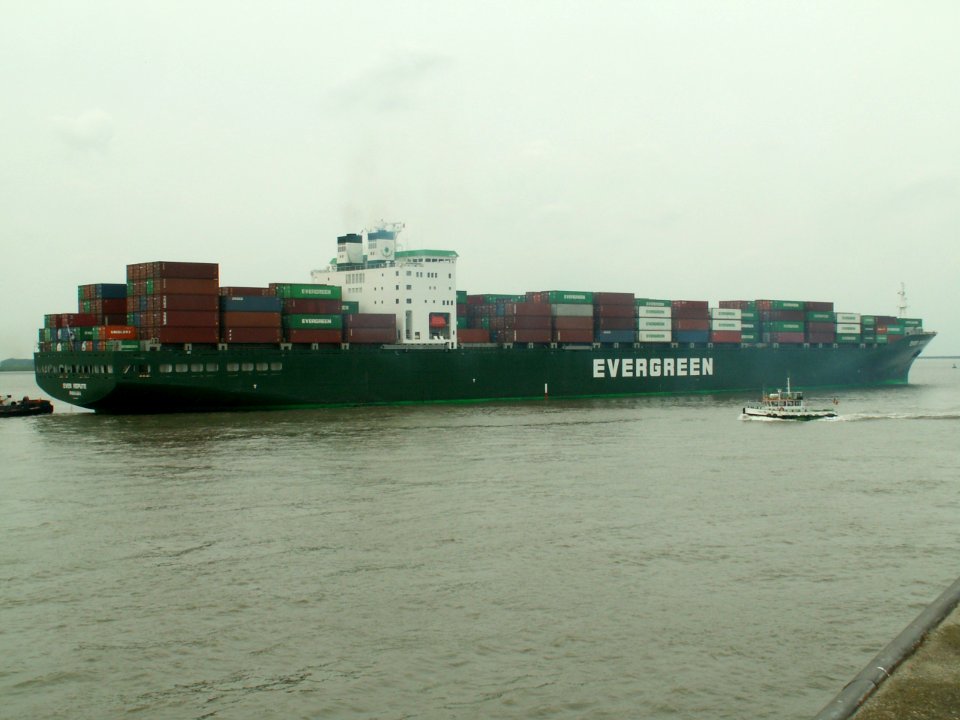 Ever Repute p2, at Port of Antwerp, Belgium 27-Jul-2005