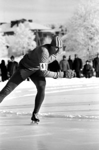 Europese Schaatskampioenschappen te Lathi, Finland, Schenk in aktie en in deken, Bestanddeelnr 920-0278