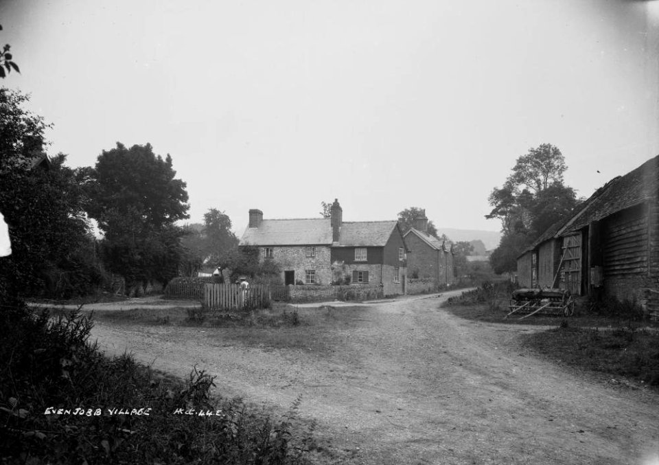 Evenjobb village (1294980)