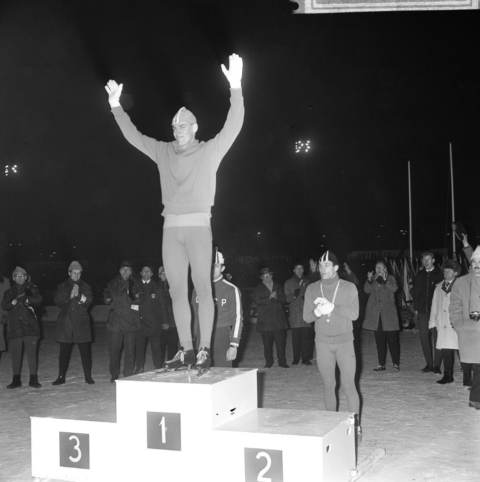 Europese Schaatskampioenschappen te Deventer, op podium Ard Schenk, Bestanddeelnr 918-7087