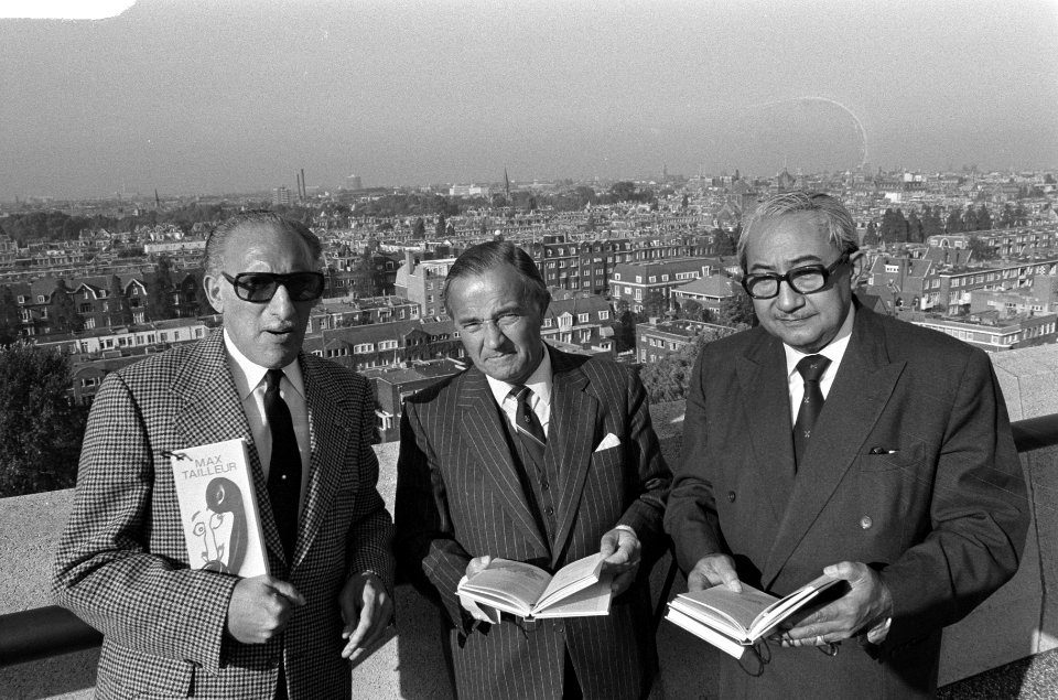 Ex premier De Jong houdt boek van Max Tailleur ten doop in Hilton, Amsterdam, Bestanddeelnr 925-0186