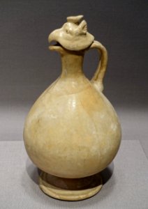 Ewer with phoenix head, China, Tang dynasty, 600s AD, porcelain - Tokyo National Museum - Tokyo, Japan - DSC08384