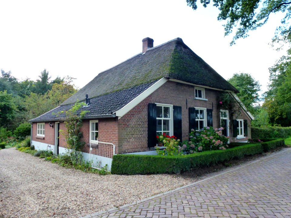 Ewijk (Beuningen, Gld) boerderij Binnenweg 3 links voor