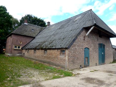 Ewijk (Beuningen, Gld) boerderij Alst 3 schuurzijde
