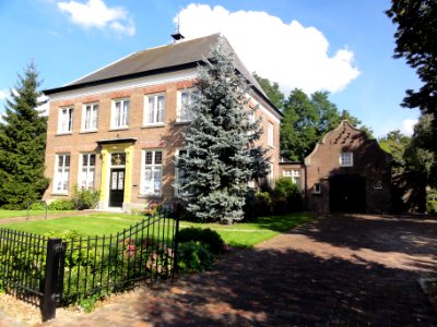 Ewijk (Beuningen) Rijksmonument 9544 pastorie Juliananstraat 7