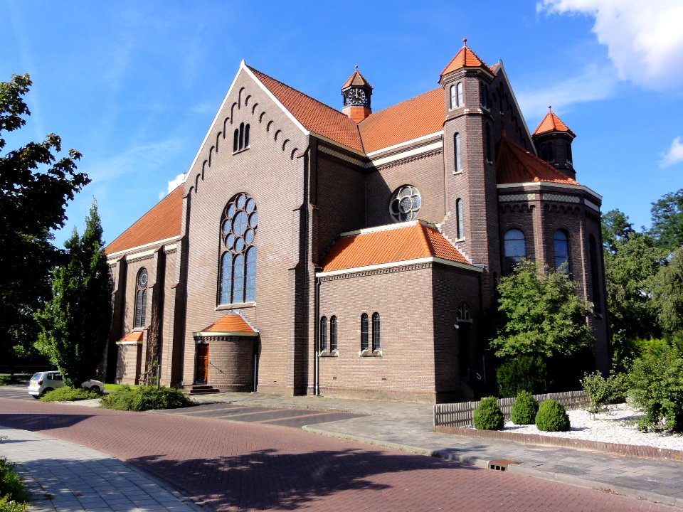 Ewijk (Beuningen) Rijksmonument 9545 Kerk zijaanzicht