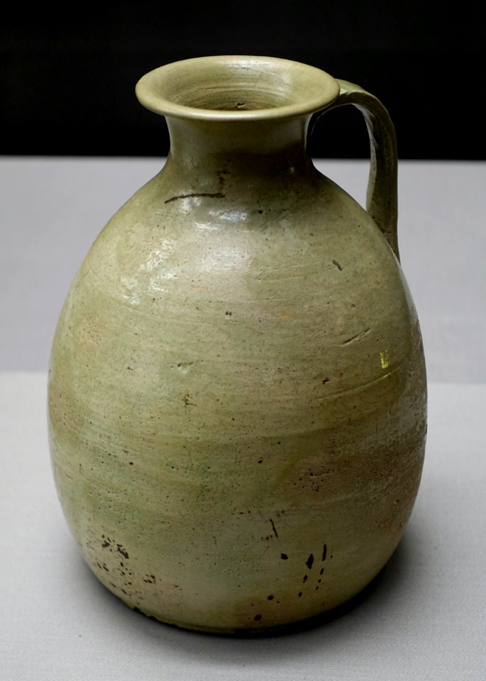 Ewer with handle, Sanage ware, Heian period, 900s AD, ceramic with green glaze - Tokyo National Museum - Ueno Park, Tokyo, Japan - DSC08817