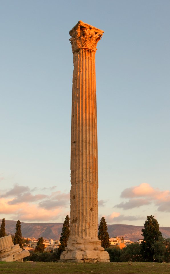 Evening column Zeus temple Athens