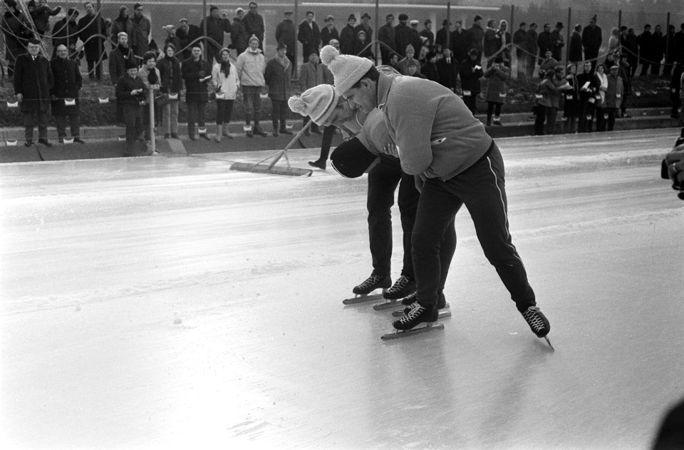 Europese kampioenschappen Schaatsen te Innsbruck. Uitgereden Verkerk na 5000m, Bestanddeelnr 923-1885