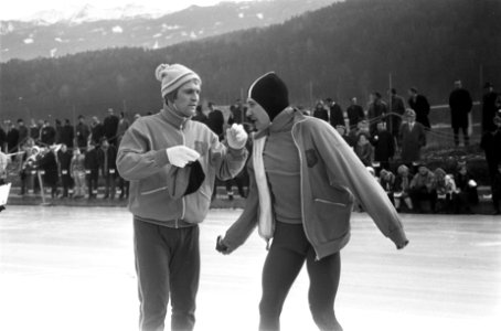 Europese kampioenschappen Schaatsen te Innsbruck. Verkerk (rechts) en Jan Bols, Bestanddeelnr 923-1886