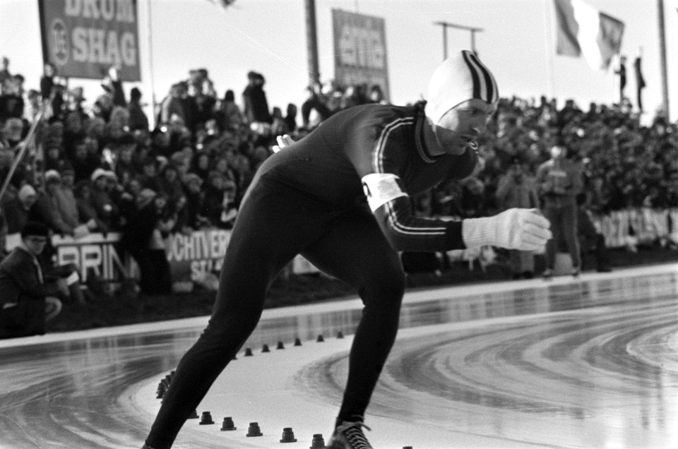 Europese kampioenschappen schaatsen in Heerenveen nr 17 19 Stensen, nr 16, 18, Bestanddeelnr 927-7161