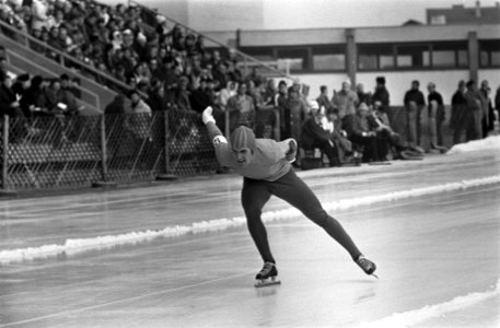 Europese kampioenschappen schaatsen heren te Innsbruck (zie ook 231857 e.v.). Ja, Bestanddeelnr 923-2266