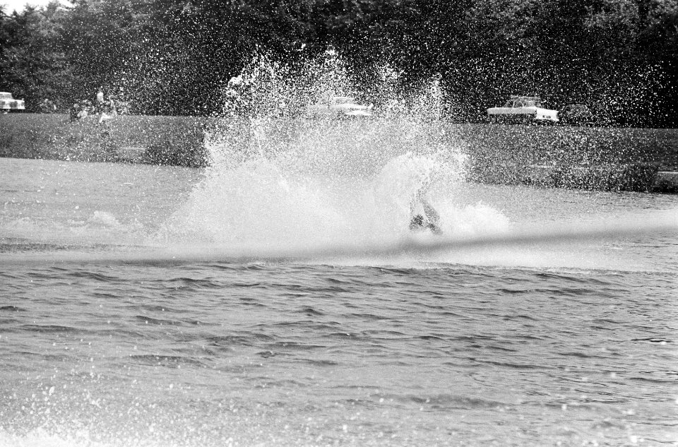 Europese Kampioenschappen Waterski op de Bosbaan. Actieopnames, Bestanddeelnr 920-5778