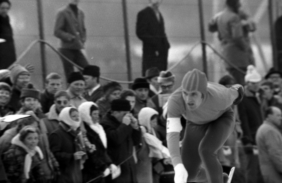 Europese kampioenschappen schaatsen heren te Innsbruck (zie ook 231857 e.v.). Ja, Bestanddeelnr 923-2285