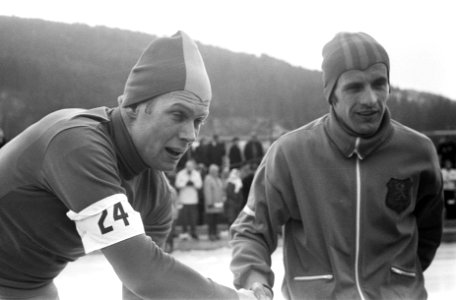 Europese kampioenschappen Schaatsen te Innsbruck. Goran Claeson en Jappie van Di, Bestanddeelnr 923-1884